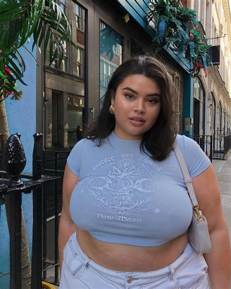 nude chubby models|Best plus size models and accounts to follow on Instagram